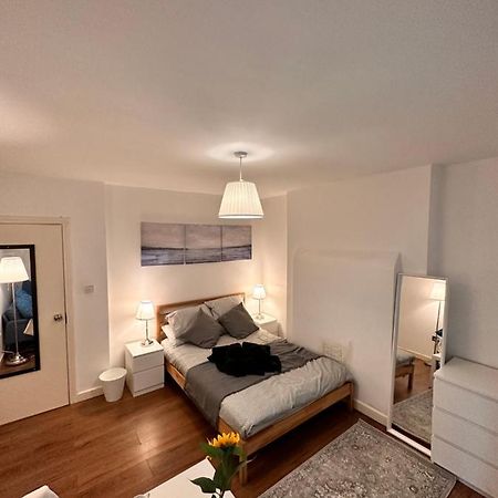 Perfect Family Home Next To London Bridge Екстериор снимка