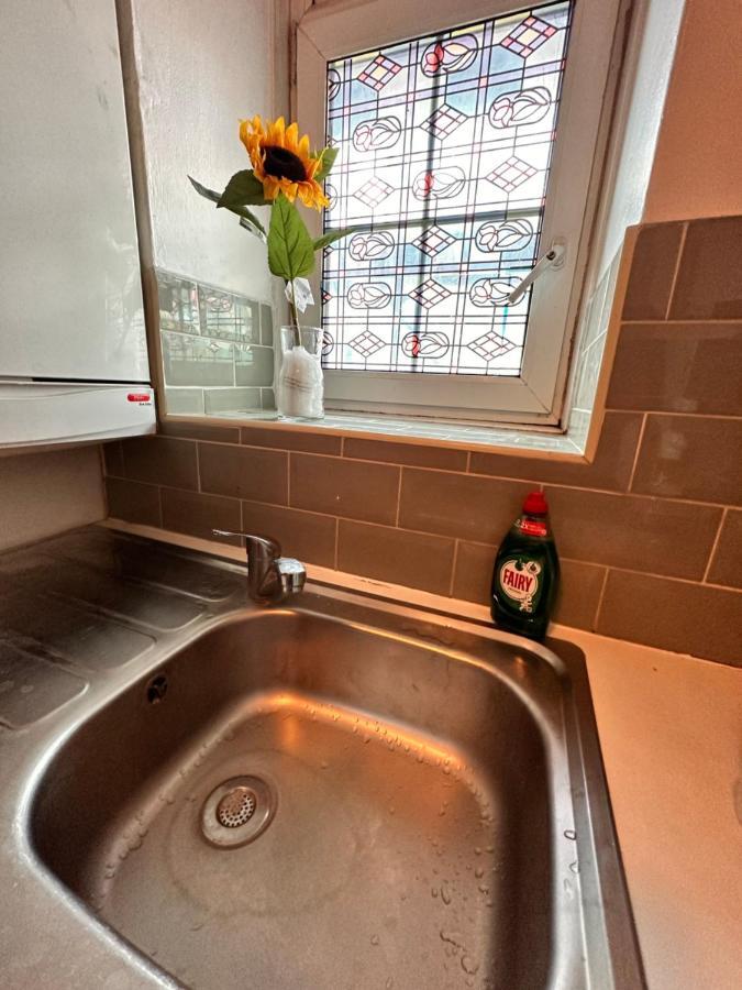 Perfect Family Home Next To London Bridge Екстериор снимка